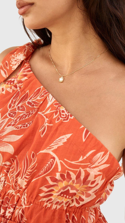 Liv – Halskæde med Vedhæng i Gylden Perle