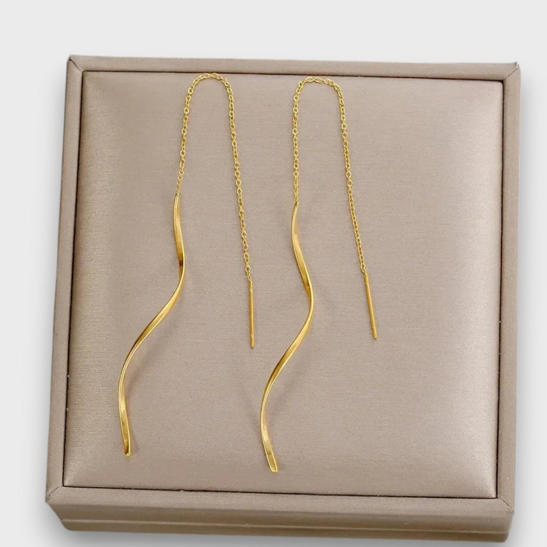 Elvira – Lange Øreringe med Bølgeform